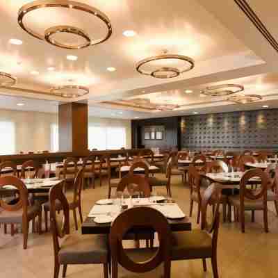 HOTEL SHELTON RAJAHMUNDRY Dining/Meeting Rooms