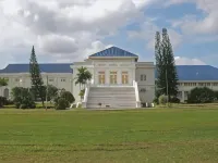 Ghazrin's Classic Hotel JB Отели рядом с достопримечательностью «Автостанция Ларкин-Сентрал»