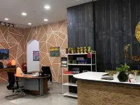 S8 Boutique Hotel Near KLIA 1 & KLIA 2 - Airport Shuttle