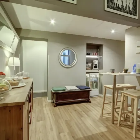 AmoRoma Suite