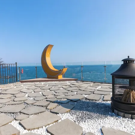 Donghae 828 Ocean View Spa Pension