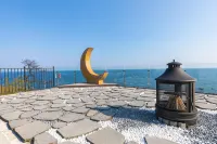 Donghae 828 Ocean View Spa Pension - Wifi