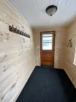 The Guides House • Cozy Main St Stay with Porch Views