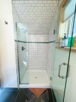 Comfortable, private studio three blocks to downtown - Balkon