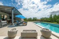 Ganz Neue Top Villa - Pools