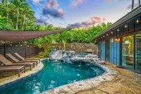 Huge Home w/ Private Pool, Jacuzzi, & Water Slide! Sleeps 18! - สระว่ายน้ำส่วนตัว