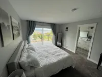 Stunning Ocean Views and a Short Stroll to Downtown - Balcony