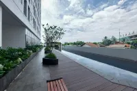 Good Deal and Homey Studio Serpong Garden Apartment By Travelio - Pools