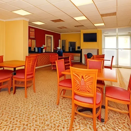 Super 8 by Wyndham Monticello NY