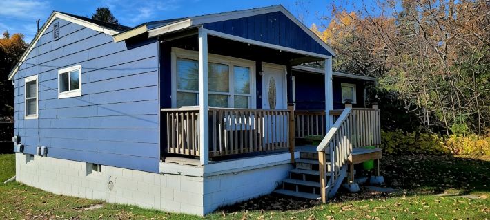 Your vacation starts here! Fully Furnished 3 bedroom home! Close to Ferry's! Ξενοδοχεία στην πόλη Saint Ignace