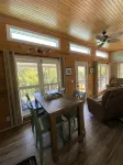 Cottage by the creek, beautiful Mountain View, perfect getaway!!! - 3-Sterne
