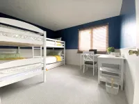 Updated Family Beach House with fenced yard - 5 min walk to the beach! - balcony