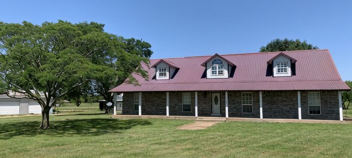 Rodeo Ranch 55 Acres, 3 Bdr, Pool, Parking, Located Close to Casino Hotels in Bryan County
