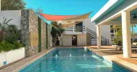 Eco Bay Hotel - С бассейном