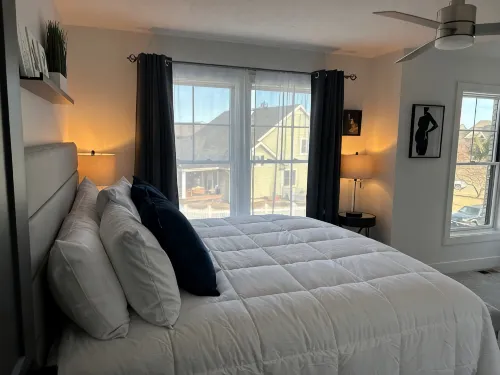 Fun! New townhome, Near Memorial Stadium - balcony