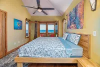 Seaside 3 Bedroom Villa with Pool in First Bight. Incredible Views! - Homestays