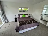 Private Studio - Perfect for short stays in Taupo. - Condos