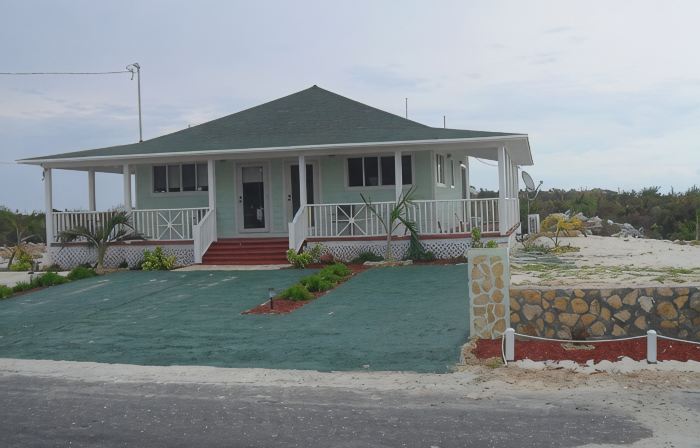 The Cozy Cottage Comes 10% Discount at TwinConnection Floating Bar.