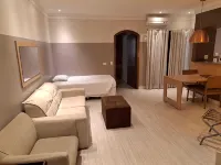 Cosmopolitan Praia Flat Hotels near Monte Serrat