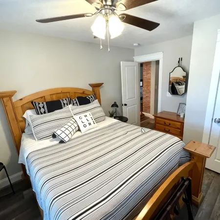 LadyFace Cottage: close to Magnolia & Baylor!