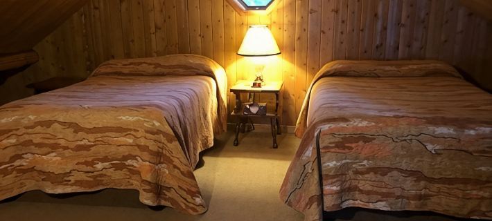 Private Lakefront Log Cabin Hotels in Aroostook County