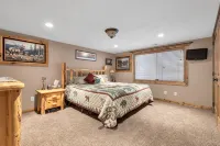 Big Bear Lodge: Private 7BR Hot Tub, Sauna, Fast WIFI, mountain cabin Park City - 小屋