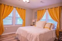 Cozy country home with a beautiful creek at the back of the property. - 3-Star