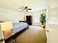Auburn - Great view and screened in porch - Lake Martin family gatherings - Chalets