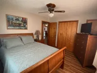 Cozy house/attached garage close to Lucas Oil Race Track and Pomme De Terre Lake - 3-Star