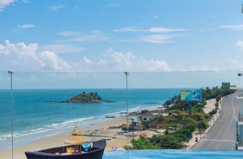 One Season Boutique Hotel Vung Tau - Beachfront photo 3