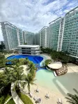 Cityscape Staycation by H&B - en bord de mer