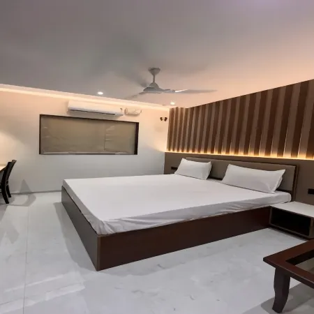 Hiive By Convivial Hotels