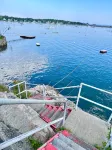 Stunning Beach Cottage just steps from Marblehead Harbor and Town - Wifi