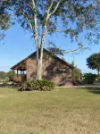 Cajun Country at its best. Private Acadian style guest house on estate property. - WiFi