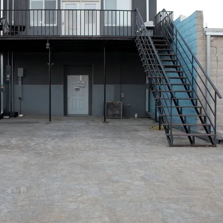 The Loft on Main. Cozy 2-bedroom apartment in Chelsea with all the amenities.