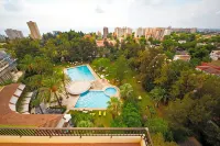 Intelier Orange - Pool