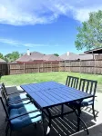 Luxury Spacious 4-BR Retreat with Pool Table, BBQ, and sleep 18 - 3-نجوم