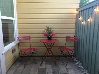 Cozy Studio & Loft with Full Amenities & Close to Several Hot Spots! - Apartments