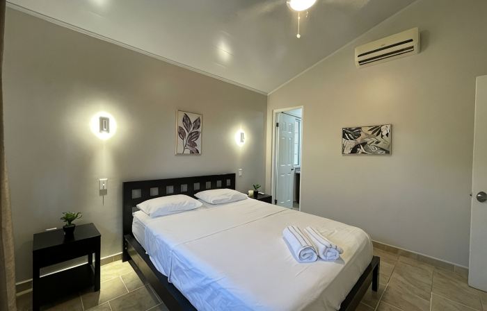 House in Santa Clara with pool, near the beach!