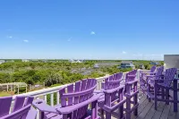 Luxurious Oceanside w/pool, elevator, 6 BR, steps from the sand and surf - 4-Star
