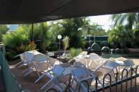 Glenmore Palms Motel - Breakfast