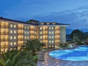 AKKA Claros Hotel