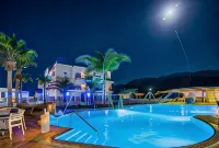 Yiannis Manos Hotel Resort - 3-Sterne