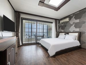 Yangyang Lovely Sea Condotel