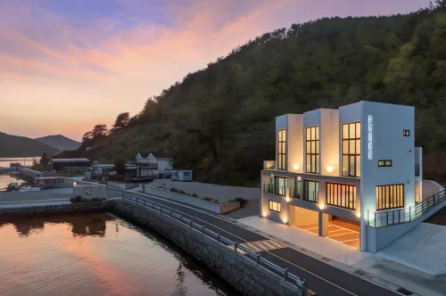 Tongyeong Fh365 Pension Hotels in Tongyeong