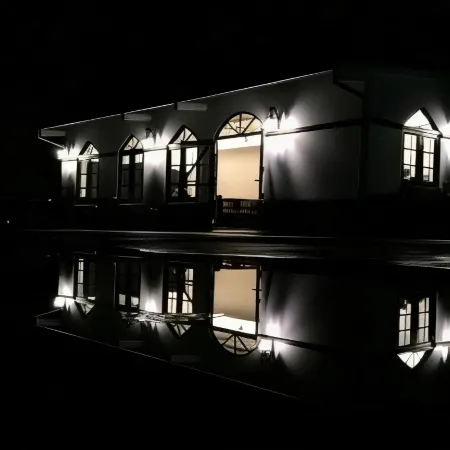 Oak Garden Отели рядом с достопримечательностью «Бейсбольное поле Hualien»
