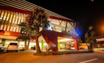 Dewarna Hotel and Convention Bojonegoro