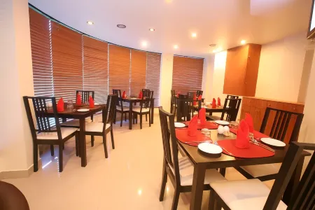 Hotel Octave Maldives Отели рядом с достопримечательностью «Виллингили»