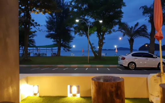 De Sea Almond Resort