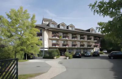 Logis Hôtel Arc en Ciel Hôtels à : Thonon-les-Bains